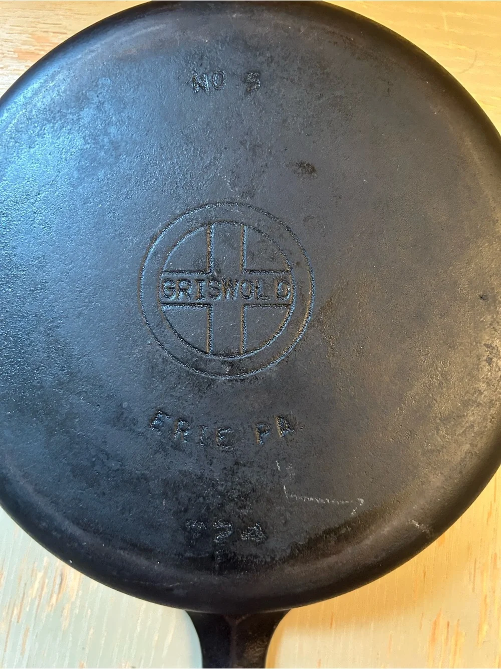 Griswold Cast Iron Skillet - Classic Black Finish